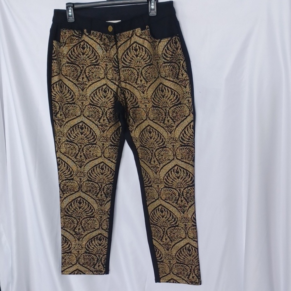 Chicos ultimate fit size 1 fancy black and gold pants. Like new